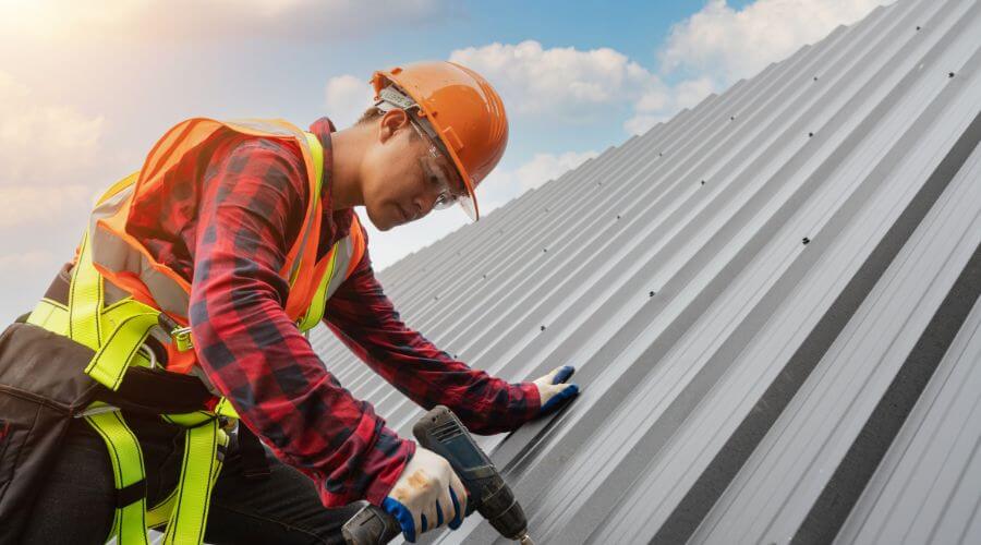Professional Emergency Roof Repairs services in Venice, IL